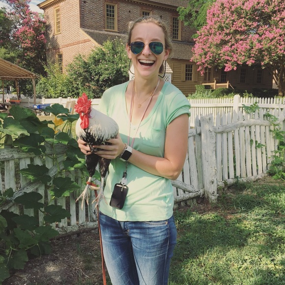 Meet your Posher, Katie - Picture 4 of 4